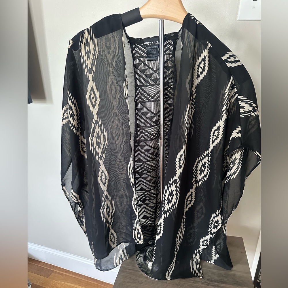 Wet Seal Geometric Lace Top
